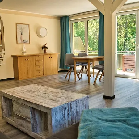 Apartament Ferienhus Maisonettewohnung Auf 3 Etagen Mit Balkon, Gartennutzung, In Ruhiger Lage